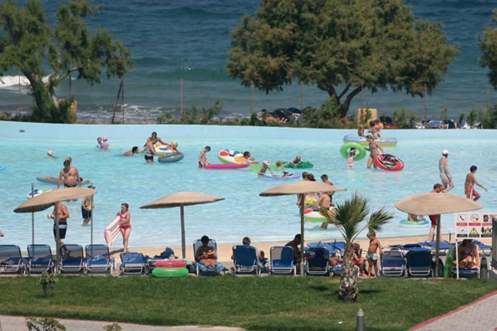 Aquis Marine Resort Тигаки Экстерьер фото