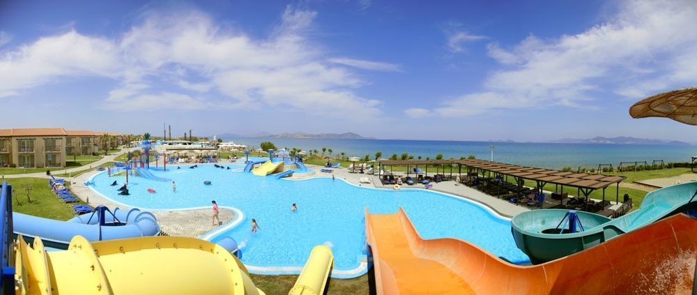 Aquis Marine Resort Тигаки Экстерьер фото