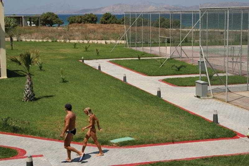 Aquis Marine Resort Тигаки Экстерьер фото