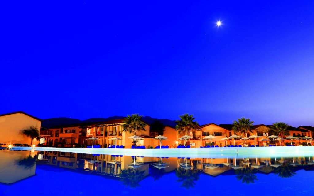 Aquis Marine Resort Тигаки Экстерьер фото