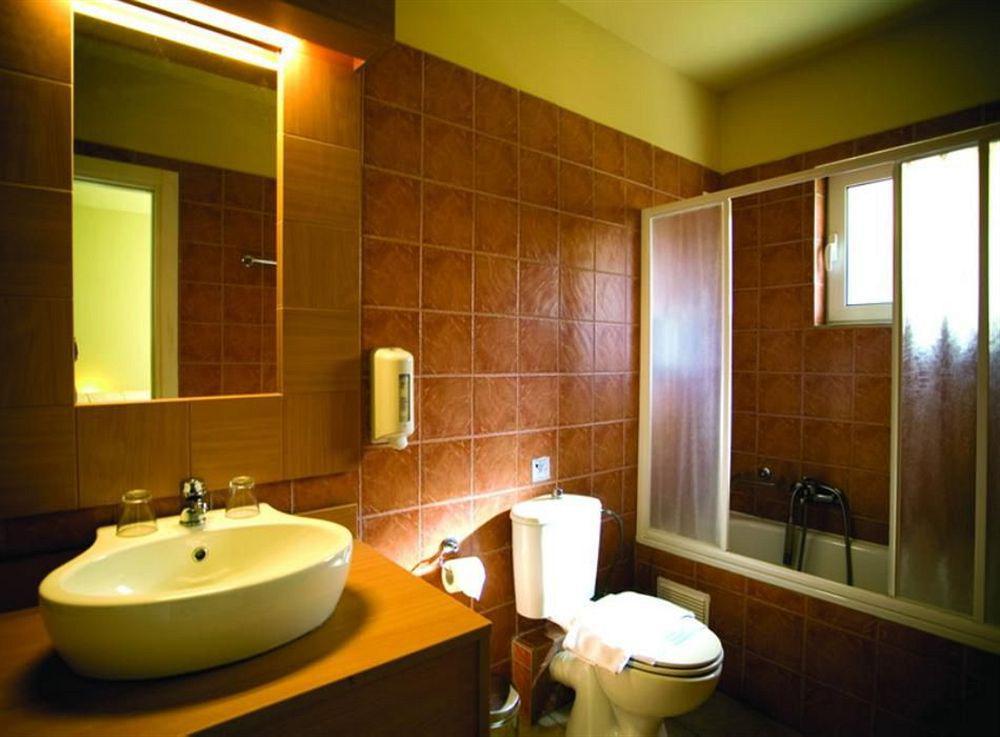 Aquis Marine Resort Тигаки Экстерьер фото